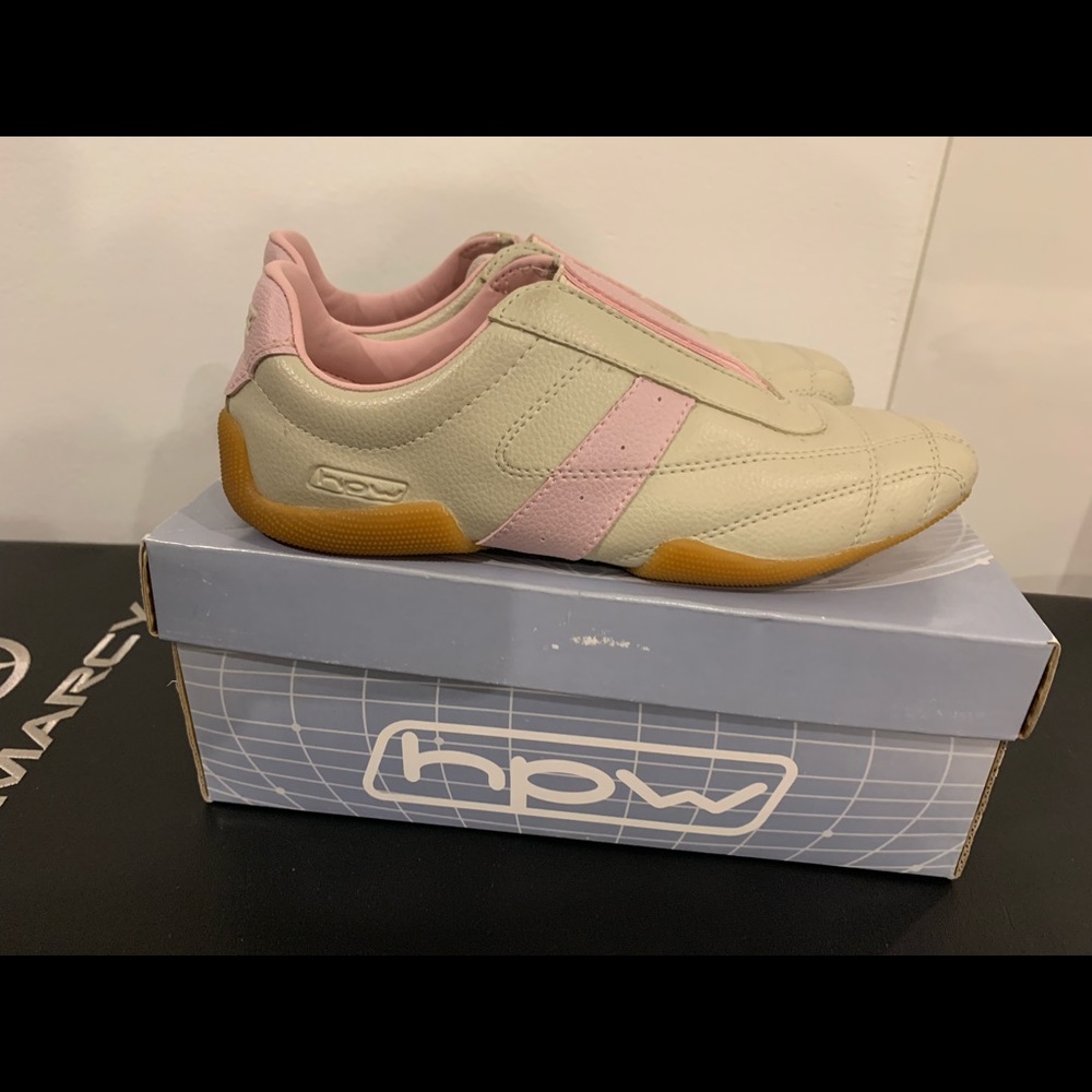 Sneakers shoes 7 from France